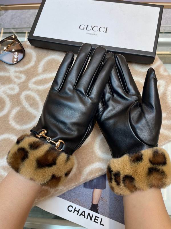 Gucci gloves 23